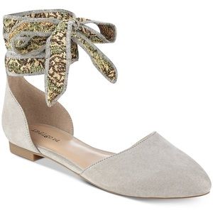 Brand new women’s grey/sand flats from Indigo